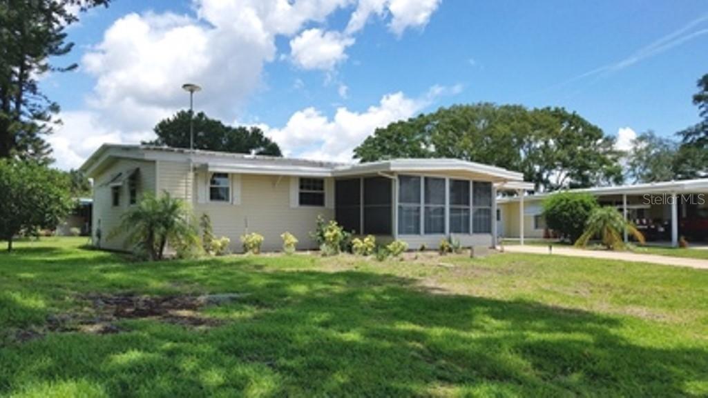 1105 Morningview Dr., Tavares, FL 32778