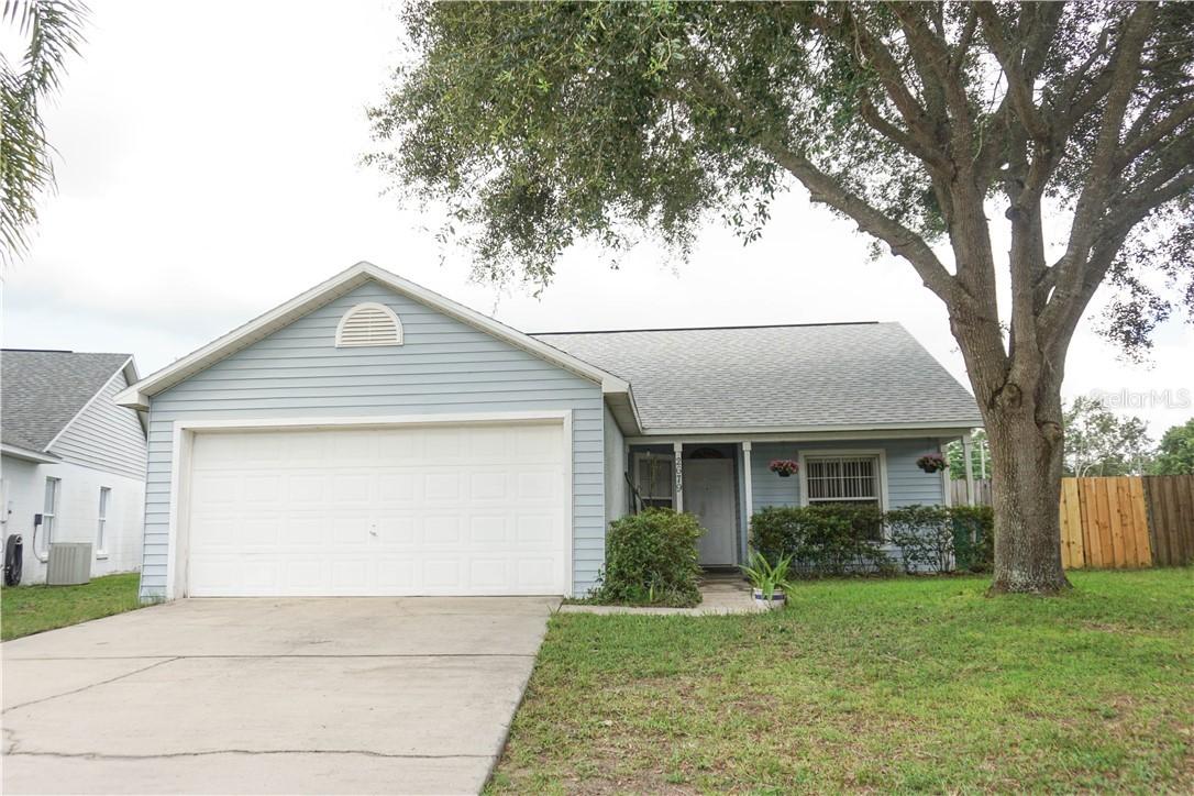 2679 N Winchester Cir., Eustis, FL 32726