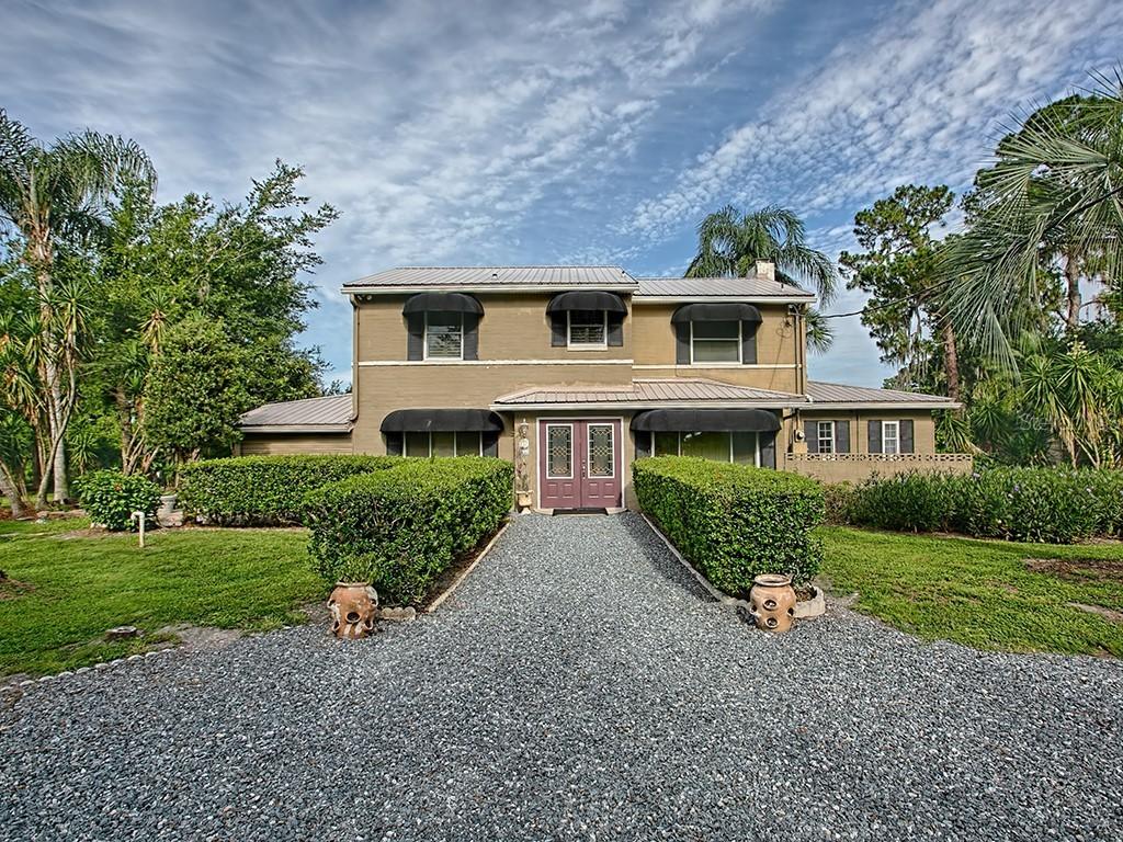 8290 Earlwood Ave., Mount Dora, FL 32757
