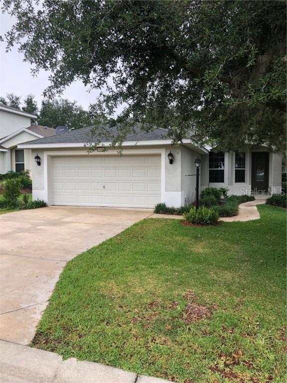 5649 Bounty Cir., Tavares, FL 32778