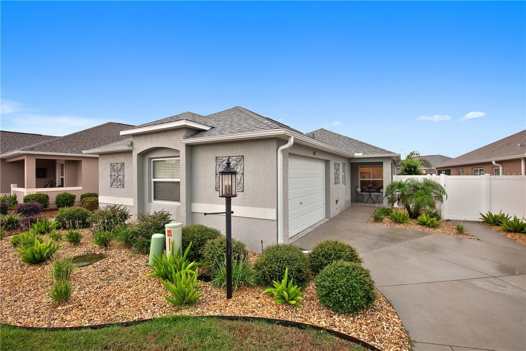 1110 Barrineau Pl., The Villages, FL 32163