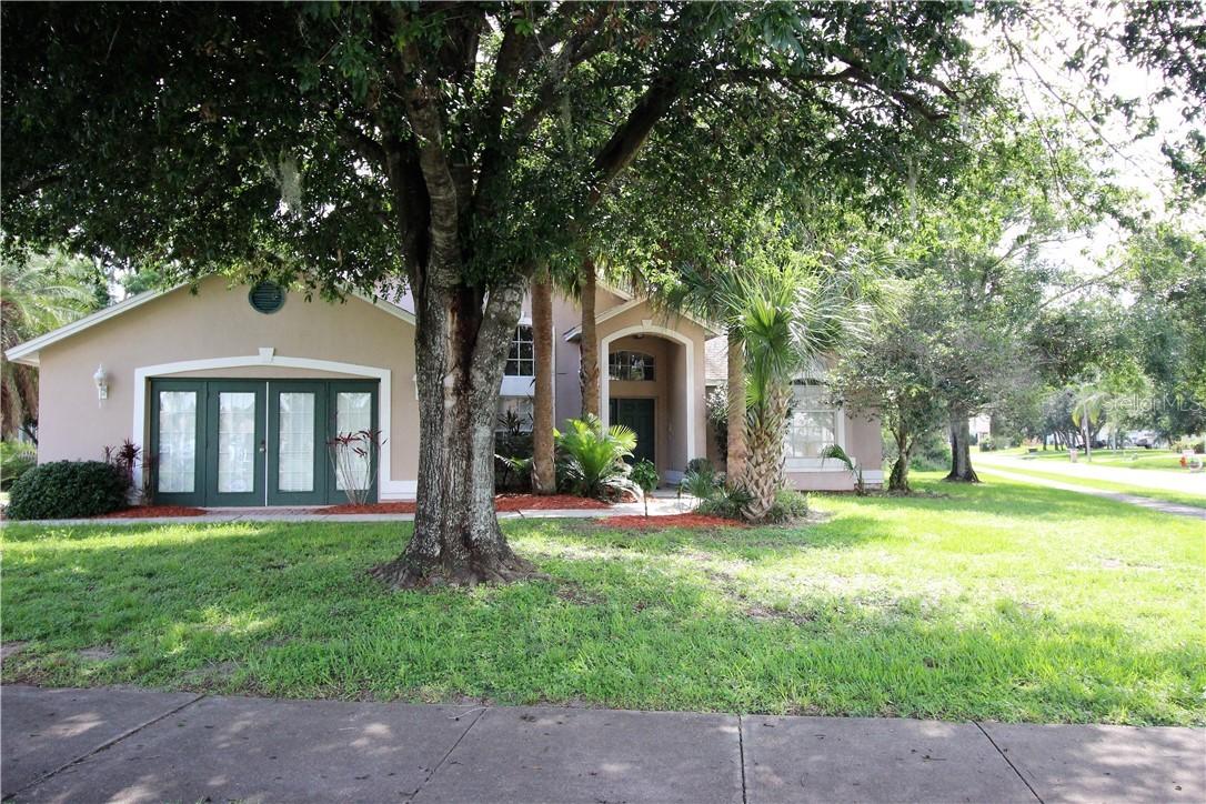 103 Oakpoint Cir, Davenport, FL 33837