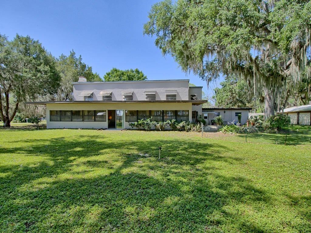 2104 Cr 412b, Lake Panasoffkee, FL 33538