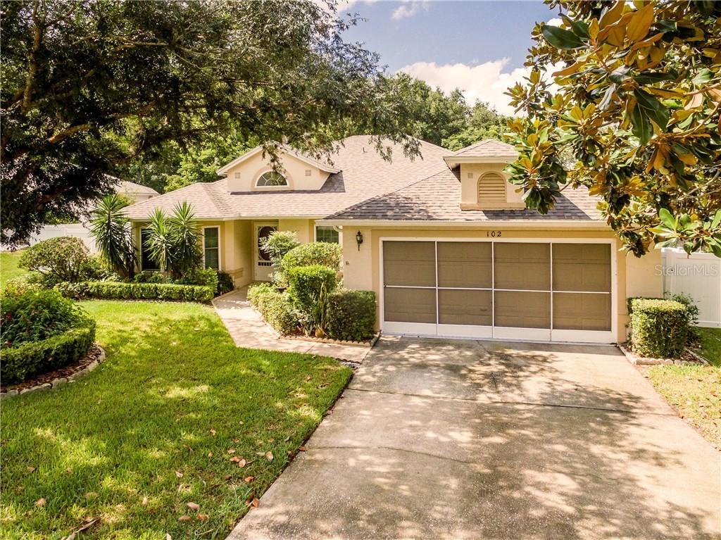 102 Vista Ave., Eustis, FL 32726