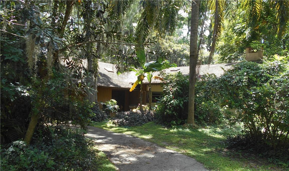 30921 Sunset Dr., Tavares, FL 32778