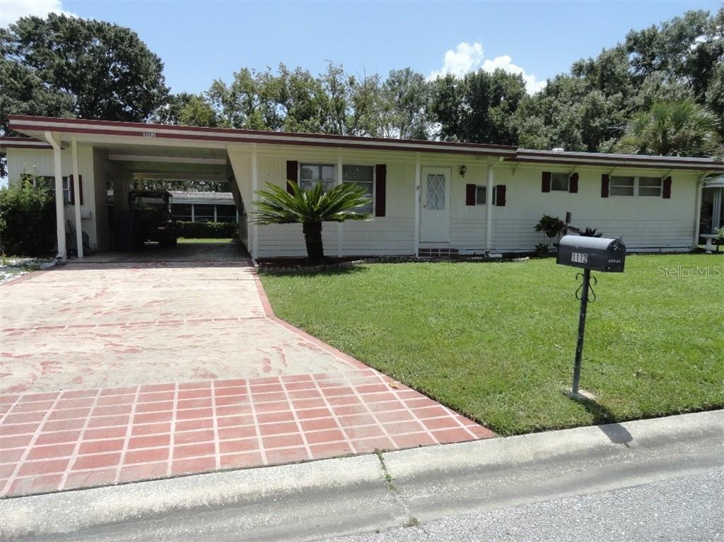 1112 Forest Ln., Tavares, FL 32778