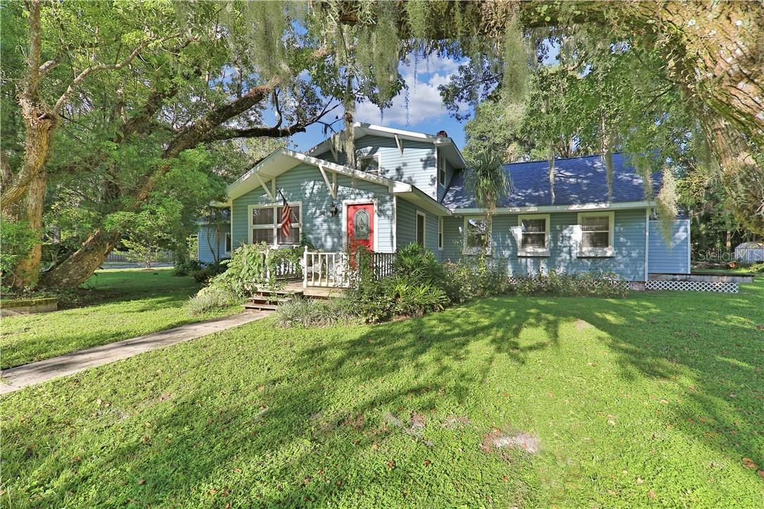 1048 N Grandview St., Mount Dora, FL 32757