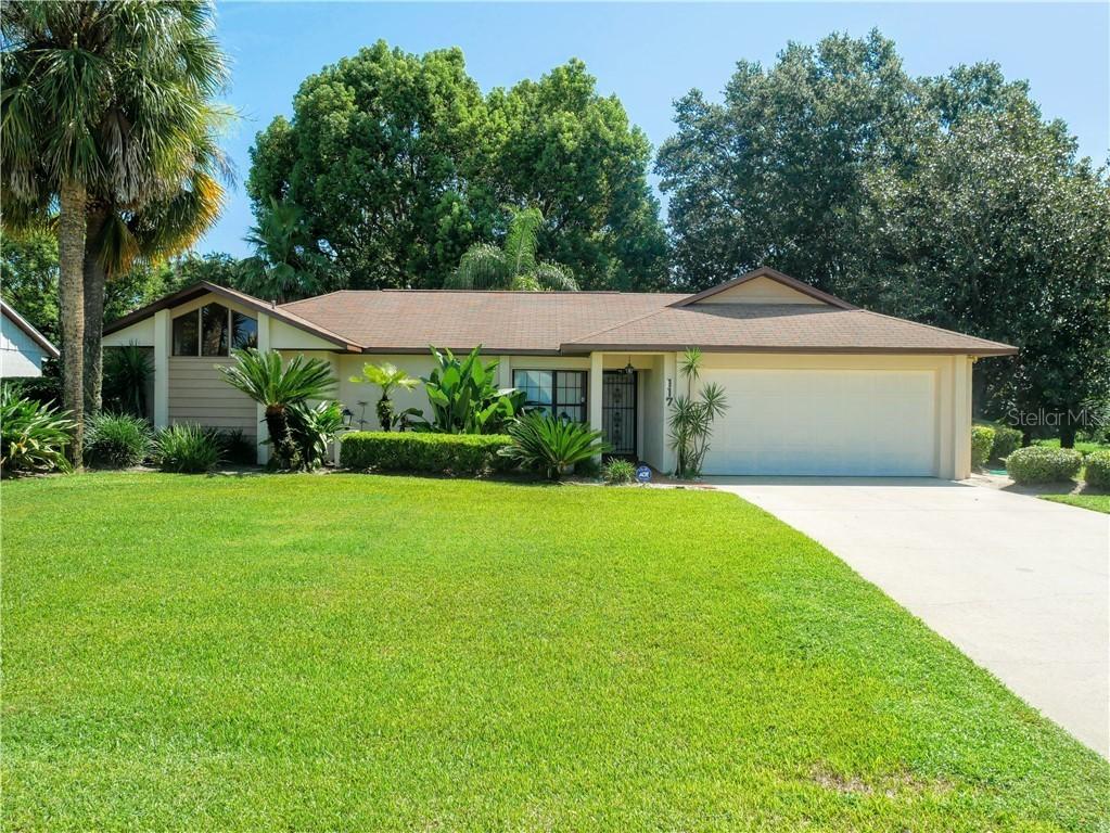 117 Ridgeview Dr., Eustis, FL 32726