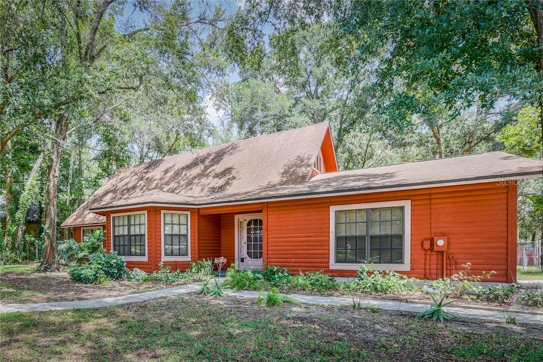 25911 Aberdovey Ave., Sorrento, FL 32776