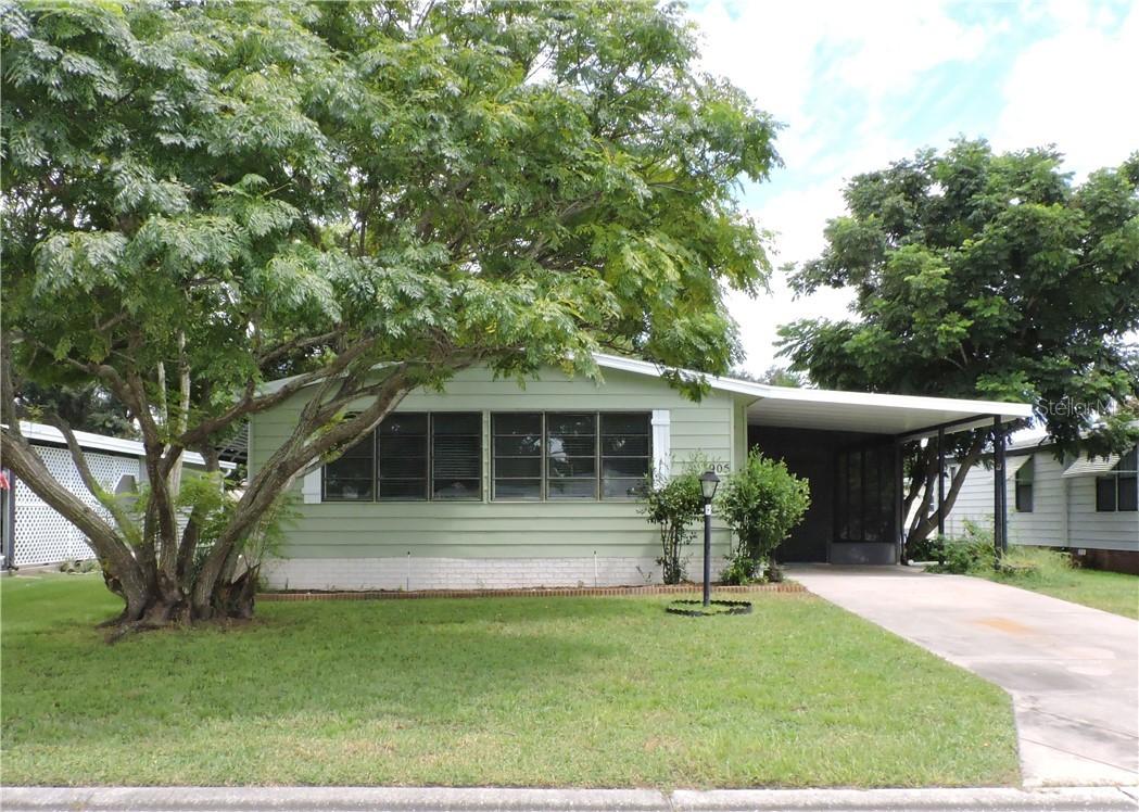 905 Rose Ln., The Villages, FL 32159