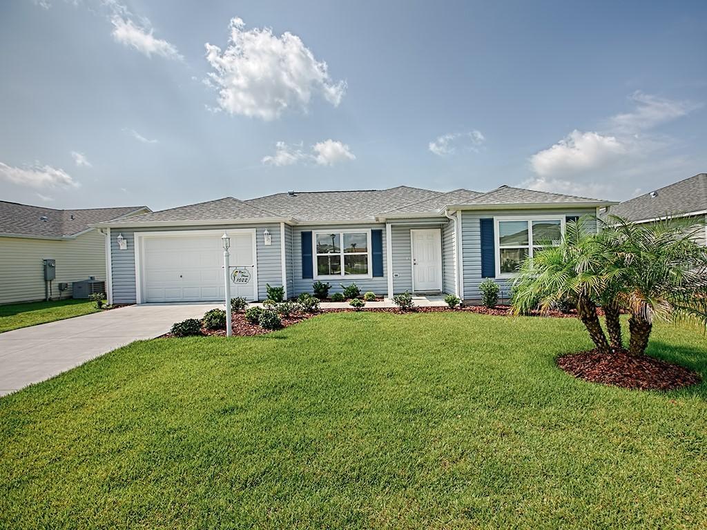 1022 Pape Pl., The Villages, FL 32163