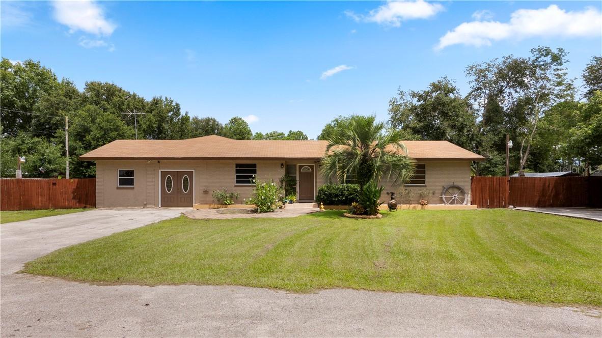 434 Diamond Acres Rd., Davenport, FL 33837