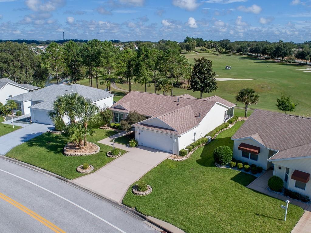 3255 Woodridge Dr., The Villages, FL 32162