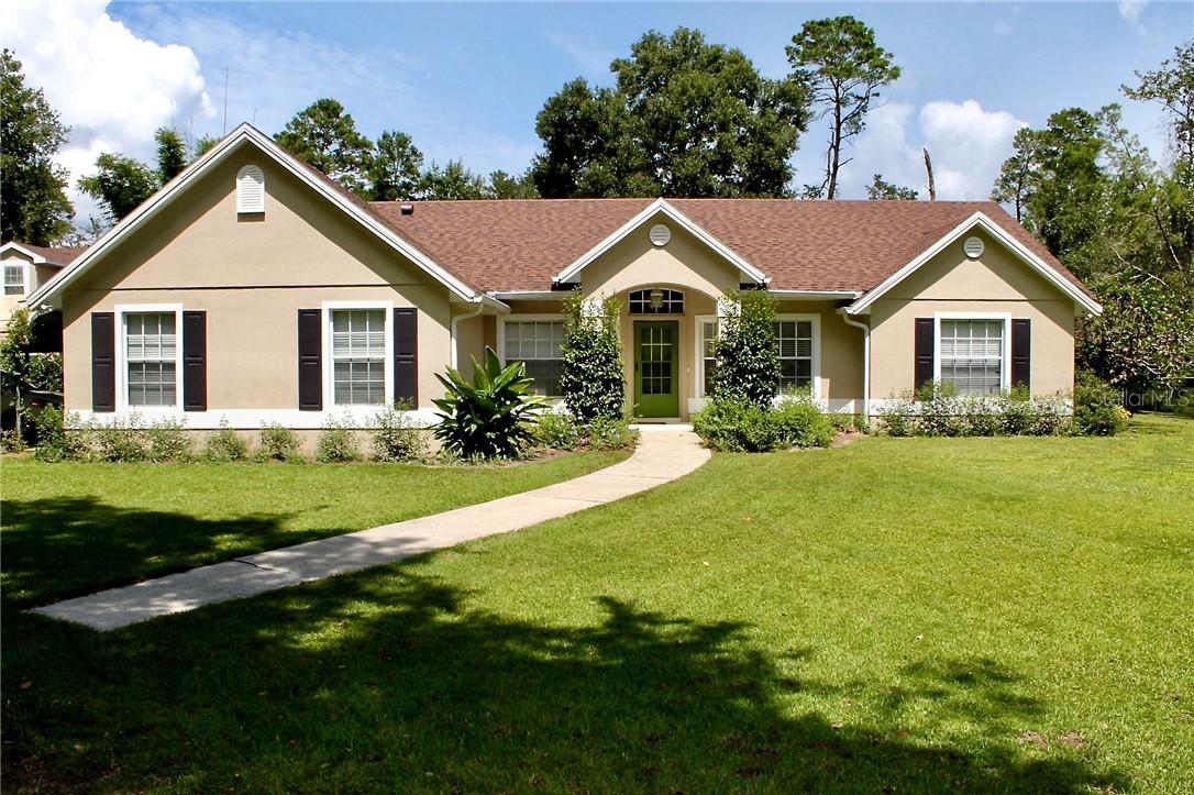37113 Forestdel Dr., Eustis, FL 32736