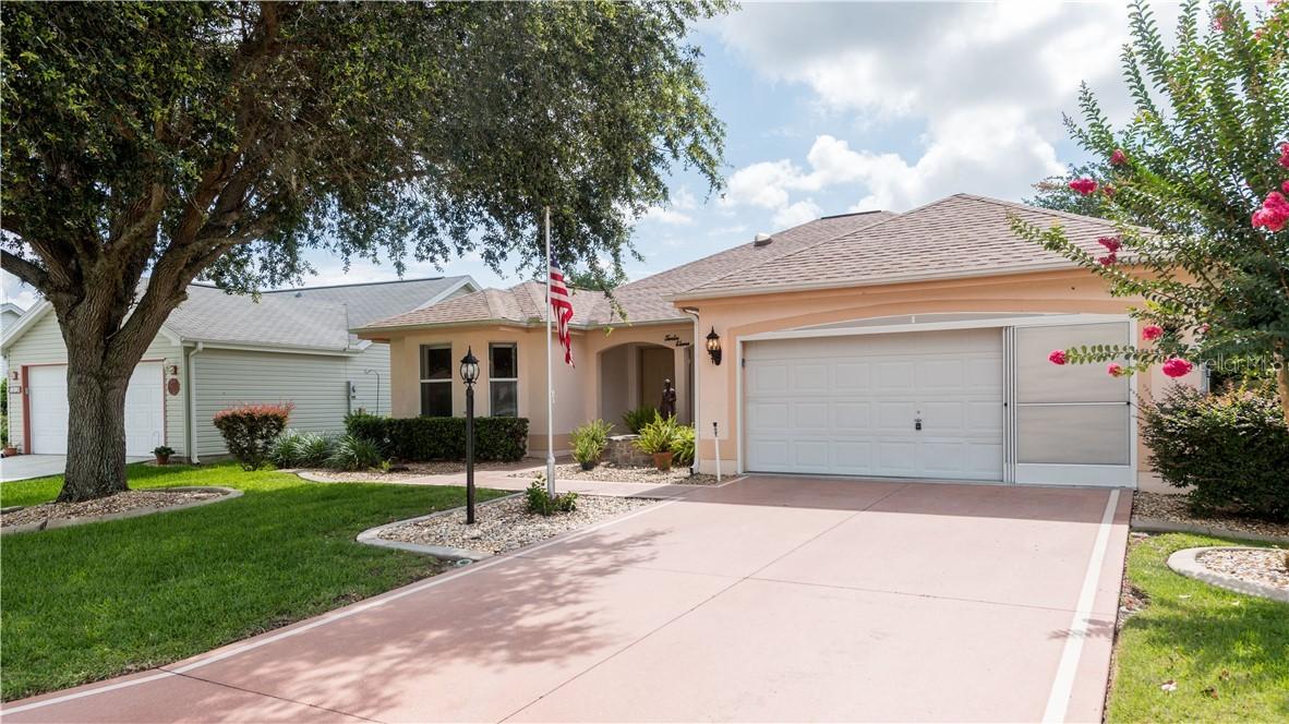1211 Cabella Cir., The Villages, FL 32159