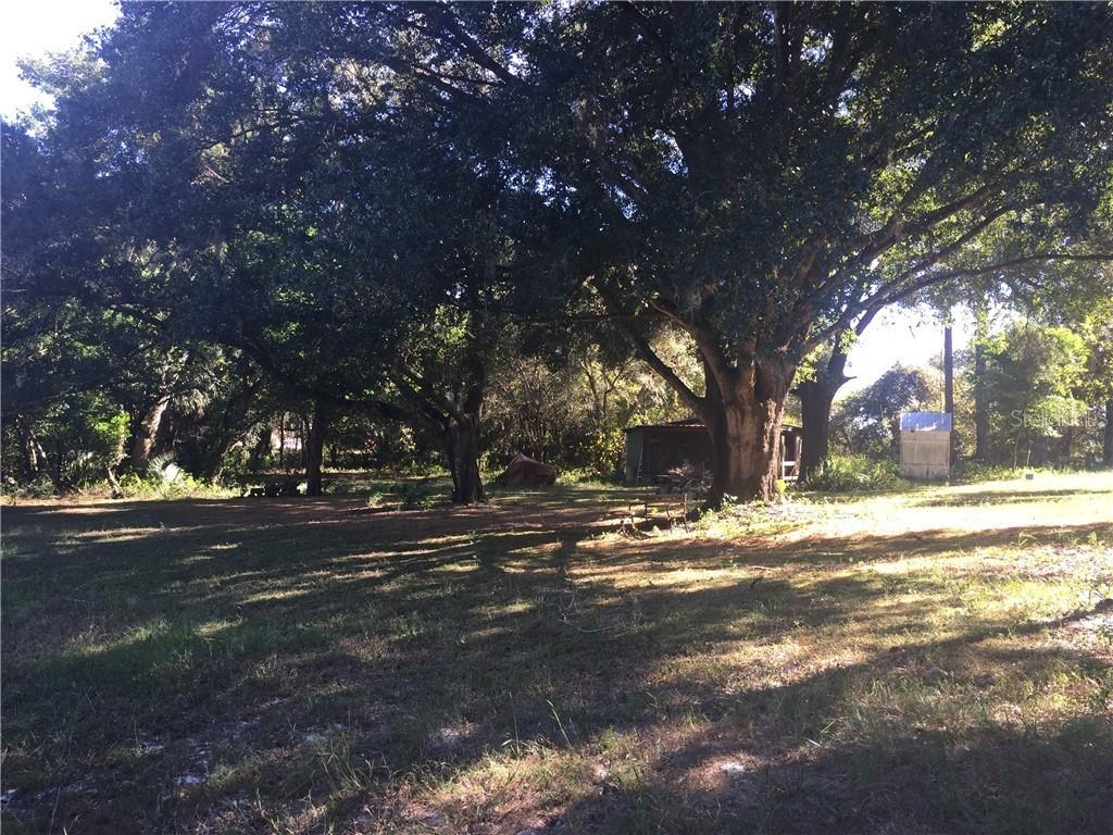 41630 N Emeralda Island Rd., Leesburg, FL 34788