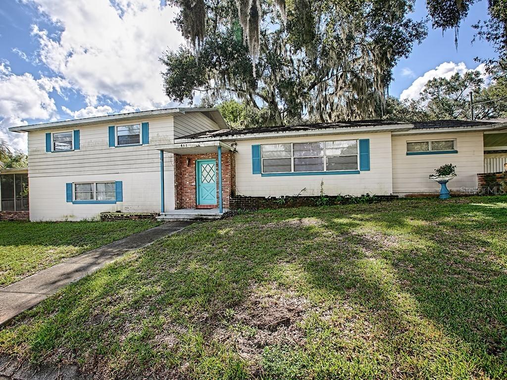 911 S Main Ave., Groveland, FL 34736