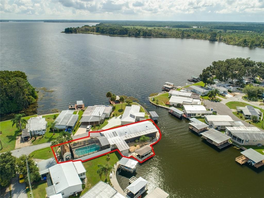 1322 Basin St., Tavares, FL 32778