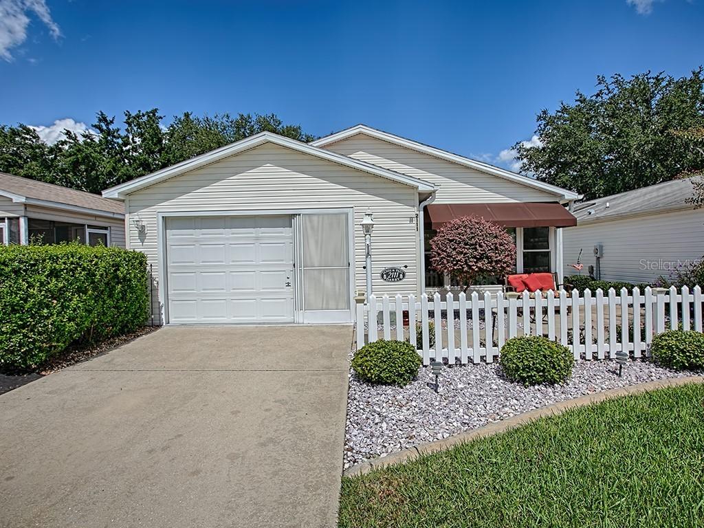 2111 Escobar Ave., The Villages, FL 32159