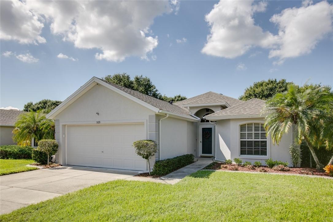 509 Baytree Blvd., Tavares, FL 32778