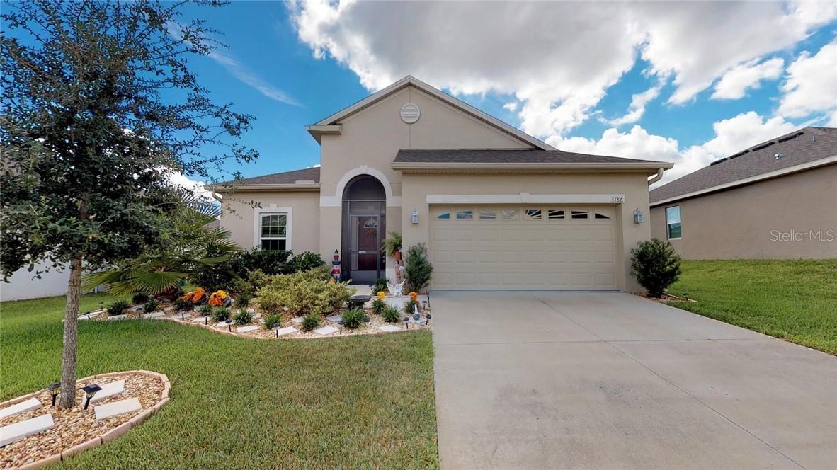 3186 Zander Dr., Grand Island, FL 32735