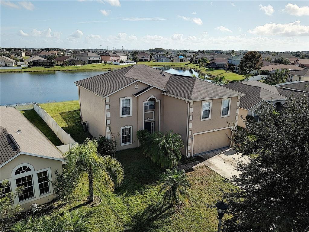 2368 Walnut Canyon Dr., Kissimmee, FL 34758