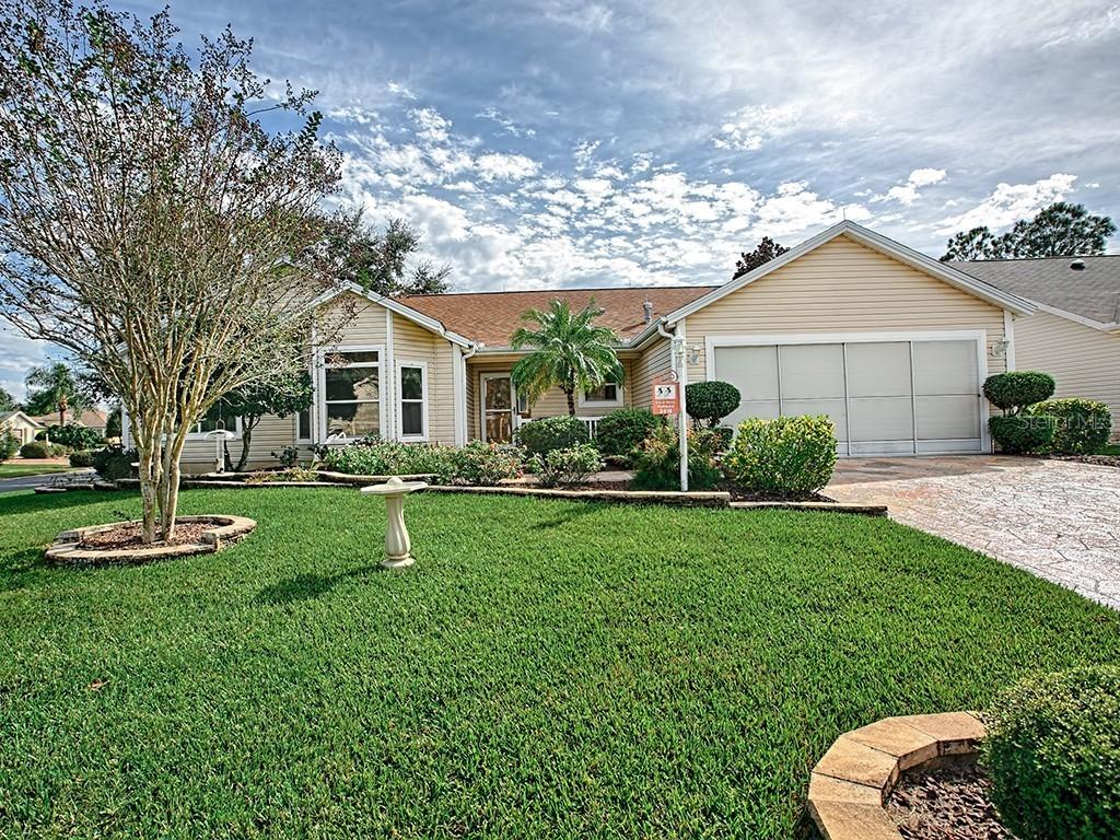 2418 Tamarindo Dr., The Villages, FL 32162