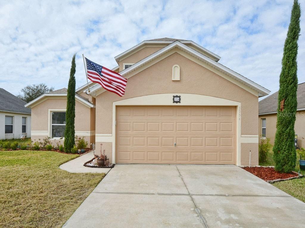 3954 Hillingdon Rd., Tavares, FL 32778
