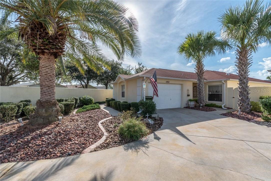 1402 Almanza Dr., The Villages, FL 32159