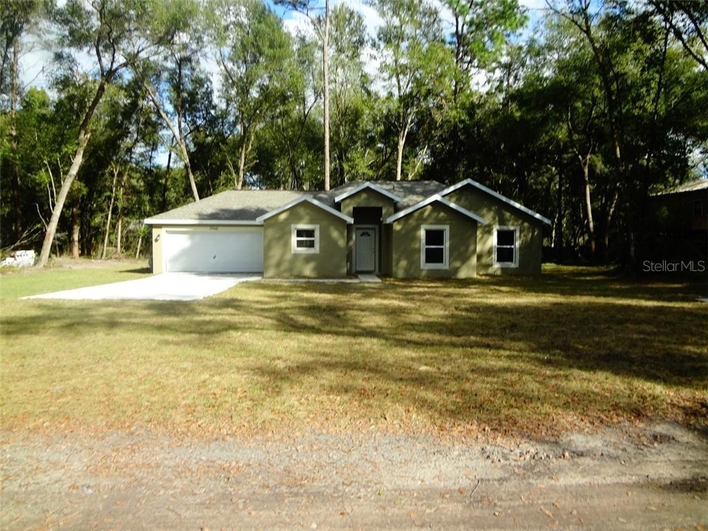 30642 Hoylake St., Sorrento, FL 32776