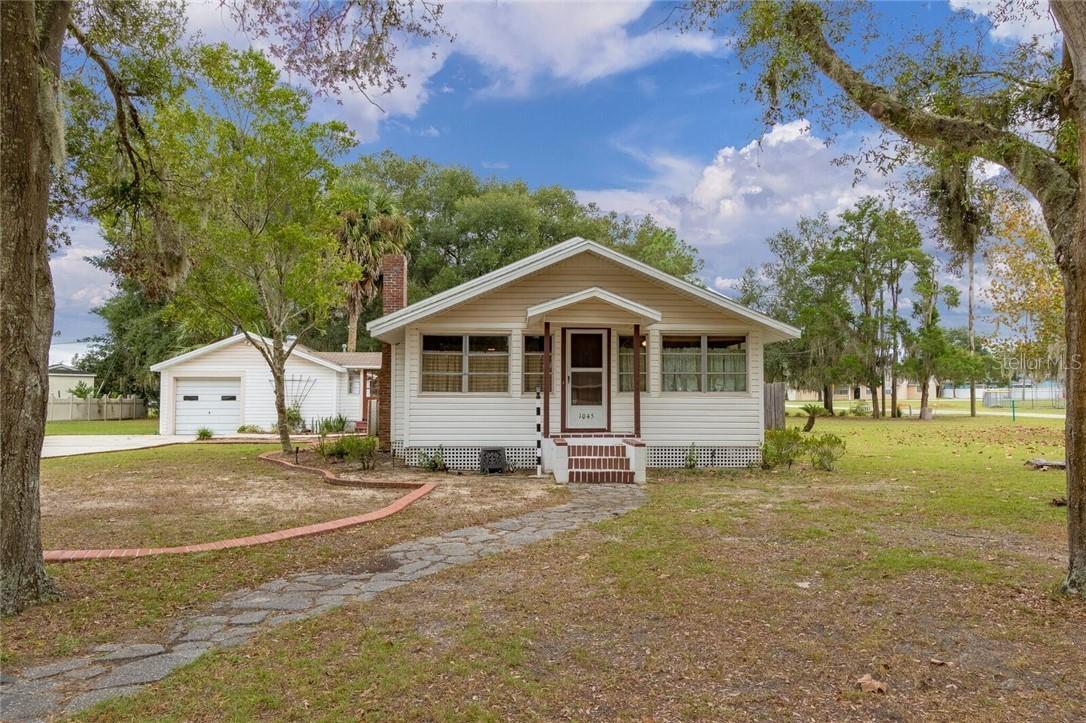 1045 S Main Ave., Groveland, FL 34736