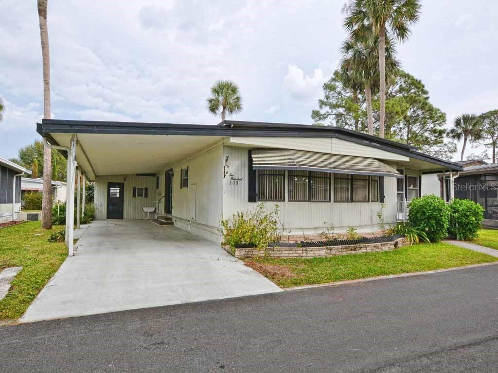 200 Palm Meadows Dr., Eustis, FL 32726