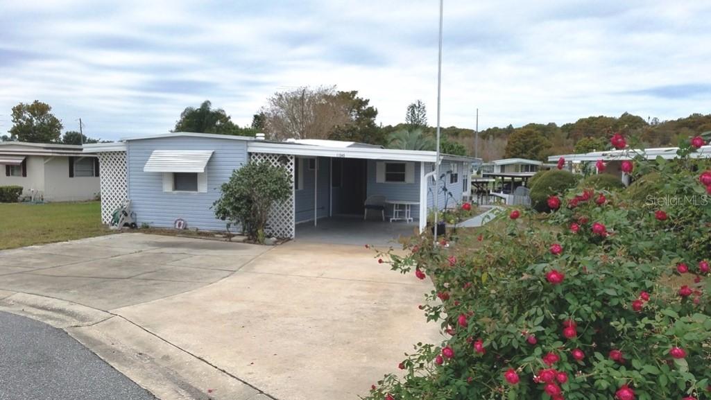 11545 Hickory Ln., Tavares, FL 32778