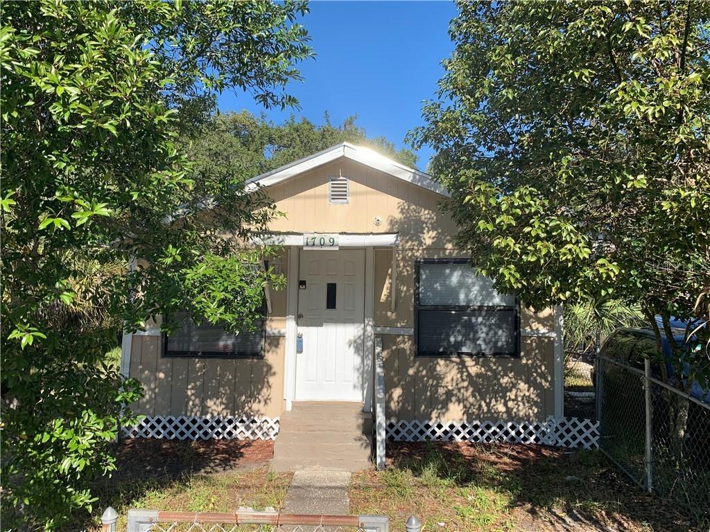 1709 Bates Ave., Eustis, FL 32726