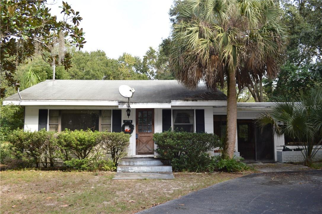 11728 Lake Dr, Minneola, FL 34715