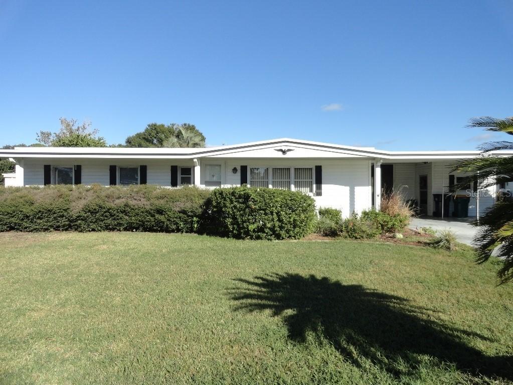 710 Viking Ave., Tavares, FL 32778