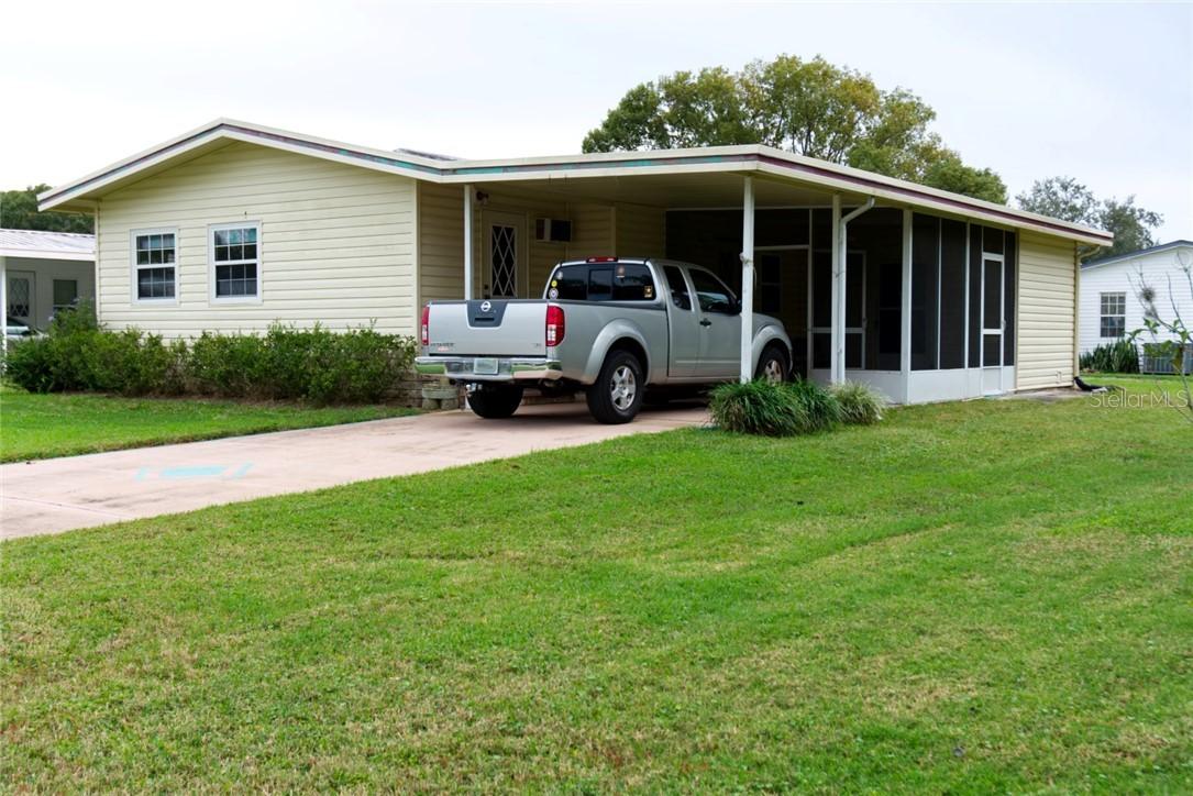 1361 Windsor St., Tavares, FL 32778