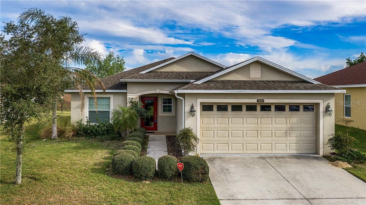 34009 Alameda Dr, Sorrento, FL 32776
