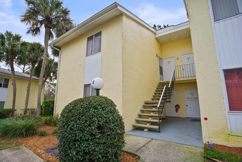 590 Fairways Cir. #B, Ocala, FL 34472