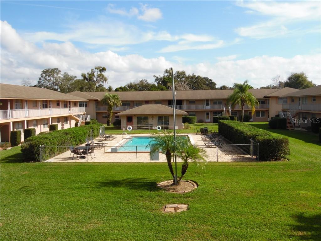 1100 E Caroline St. #221, Tavares, FL 32778