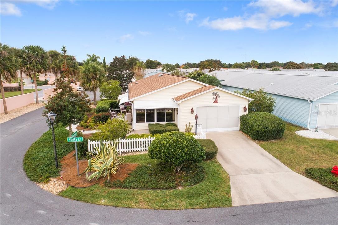 702 Villita Ln., The Villages, FL 32159