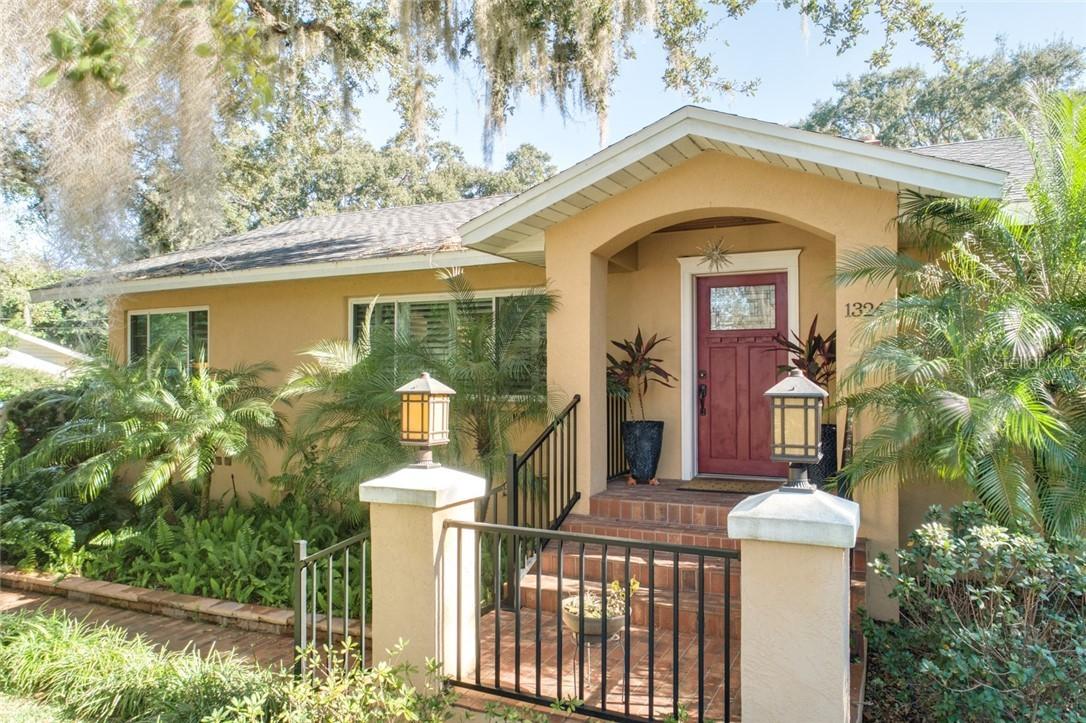 1324 Overlook Dr., Mount Dora, FL 32757