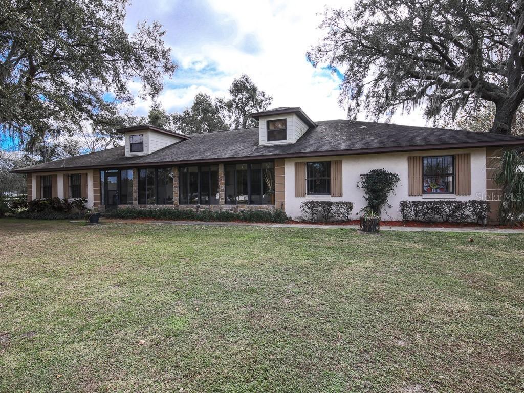 15742 County Road 448, Tavares, FL 32778