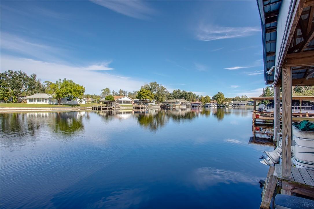 13317 Country Club Dr., Tavares, FL 32778