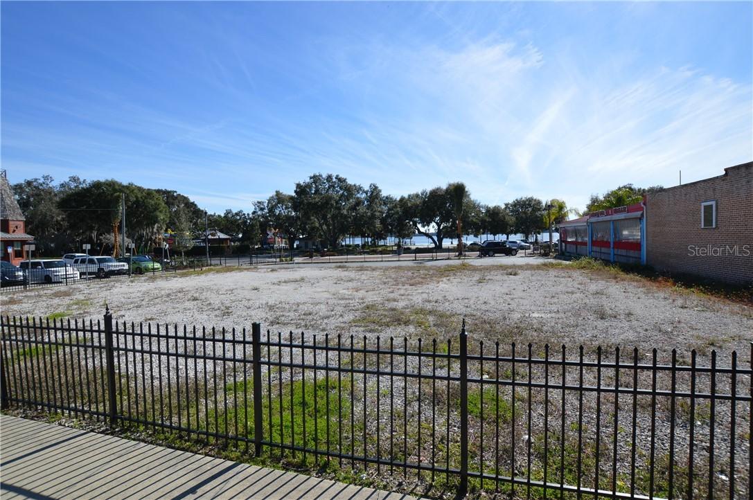 230 E Main St., Tavares, FL 32778