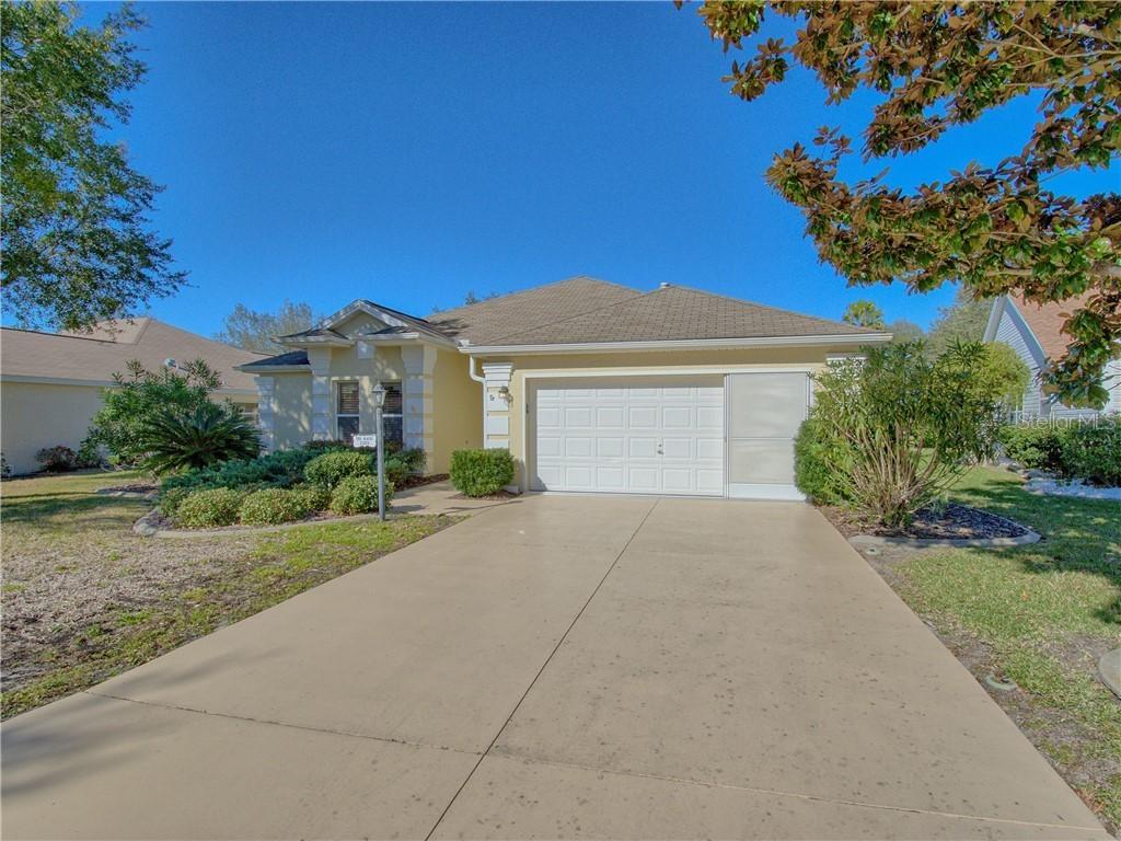 2105 Barbosa Ct., The Villages, FL 32159