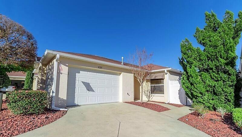 637 Danbury St., The Villages, FL 32162