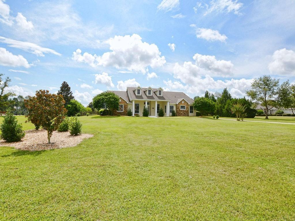 25337 Derby Dr., Sorrento, FL 32776