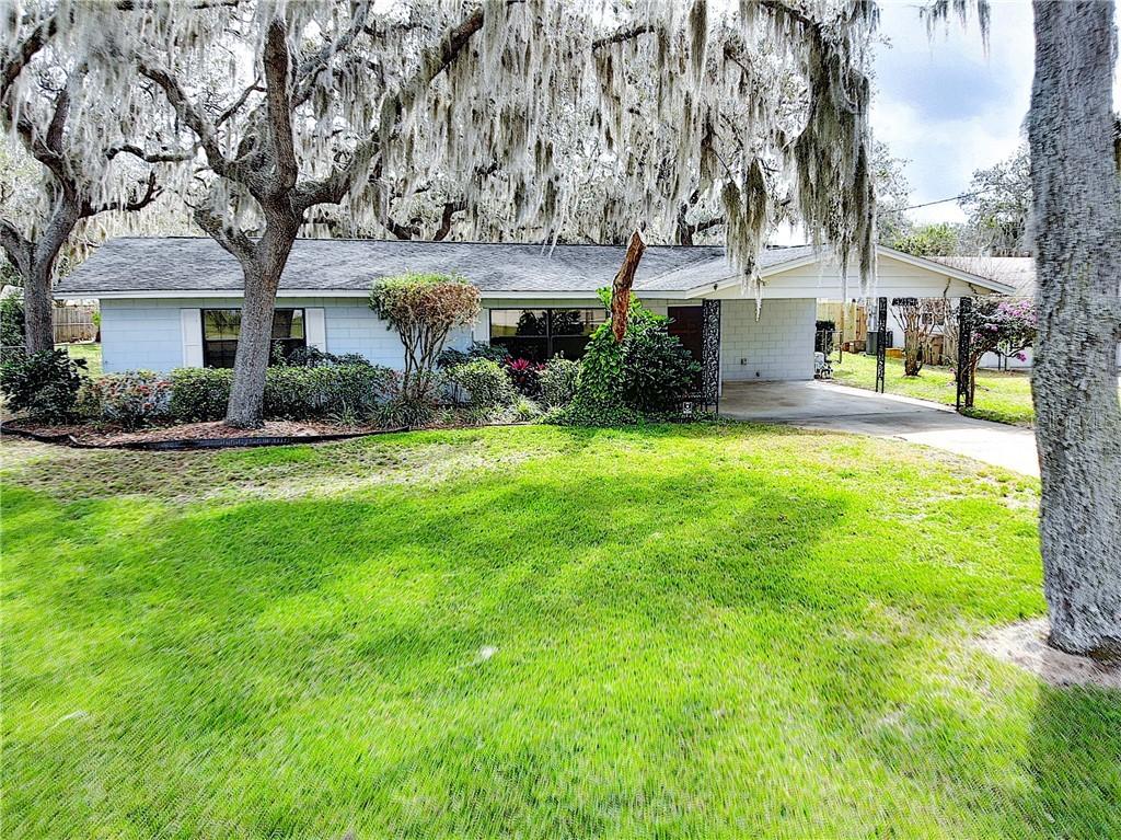 32114 Elizabeth Ave., Tavares, FL 32778