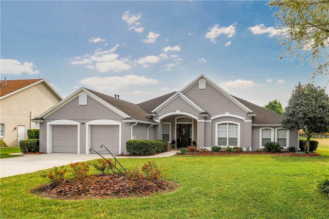 23452 Oak Prairie Cir., Sorrento, FL 32776